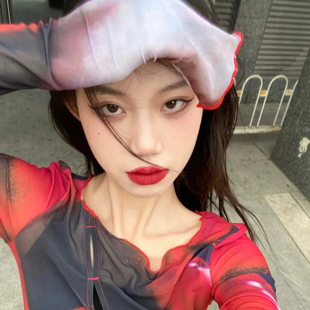 小妞死翘翘